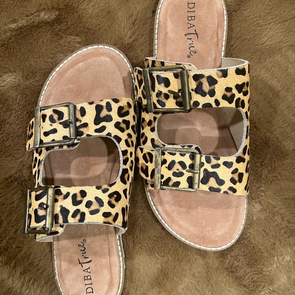 NWB Diba True Leopard Ponyhair Sandals - Picture 2 of 3